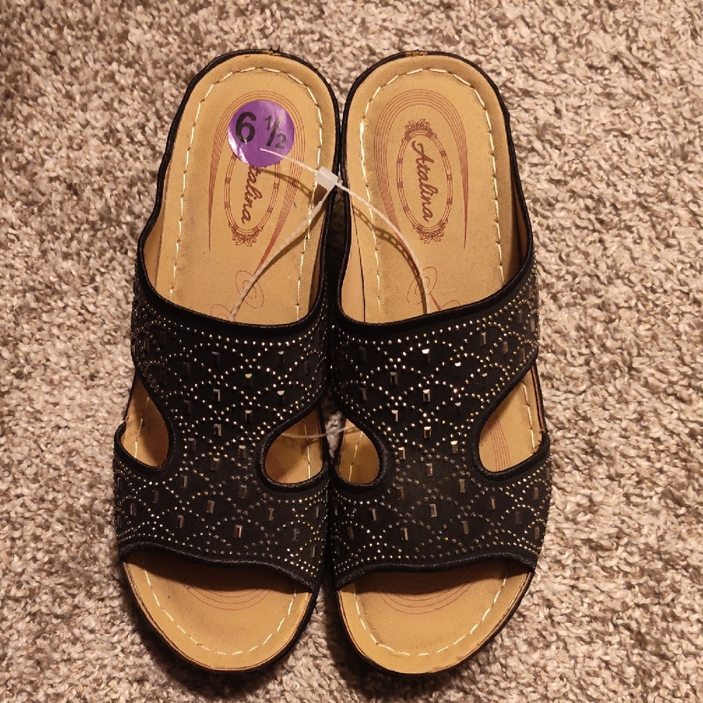 Black slip on dressy shoes